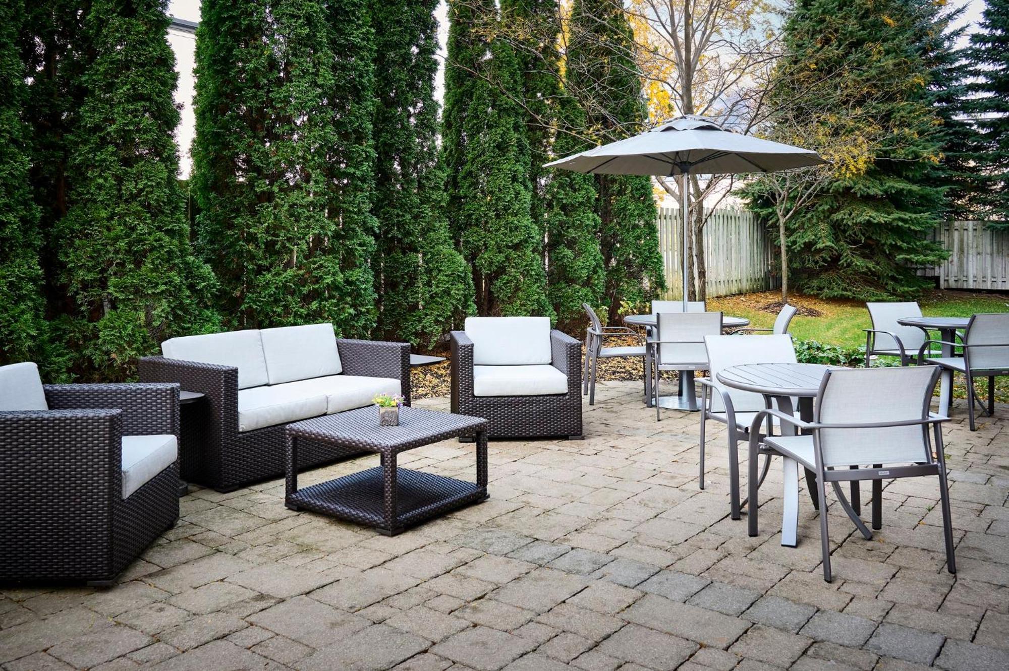 Holiday Inn Express & Suites Kitchener Southeast By Ihg Bagian luar foto