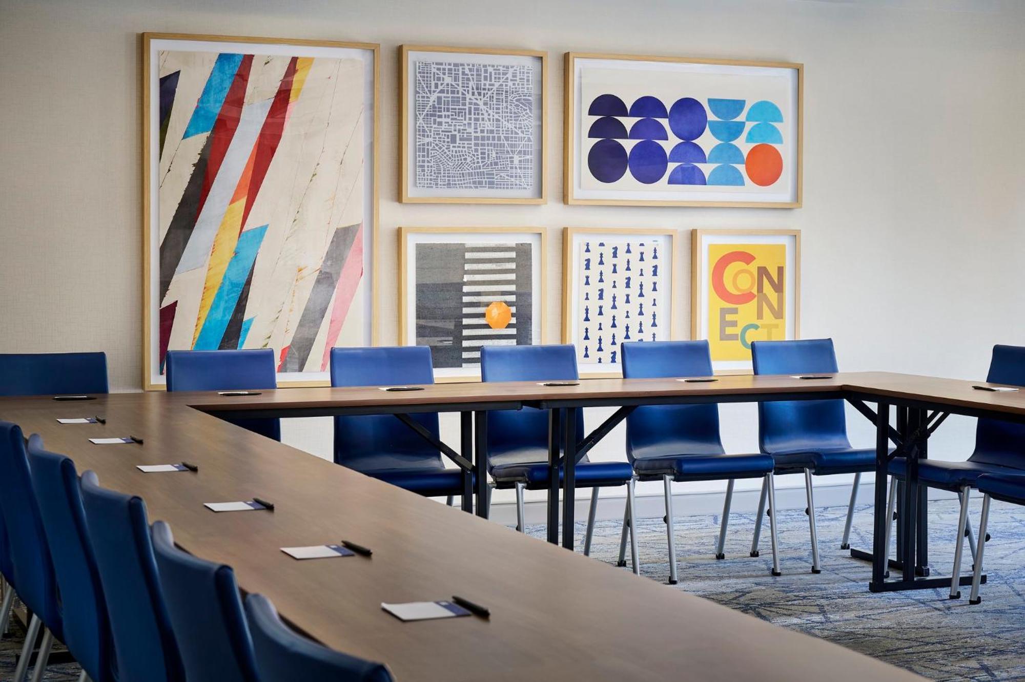 Holiday Inn Express & Suites Kitchener Southeast By Ihg Bagian luar foto